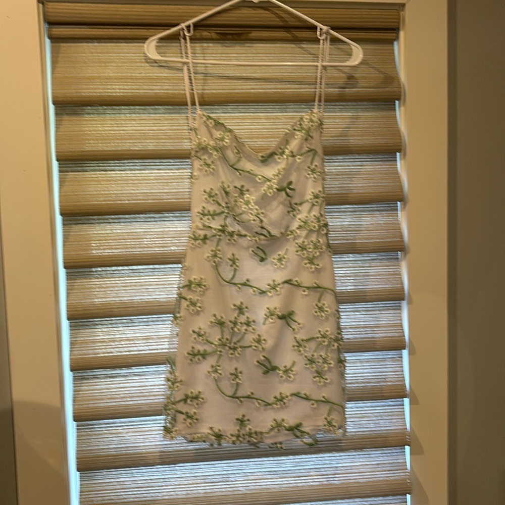 white green flowers lucy in the sky dress worn once